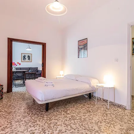 Allo Plaza Arenal Centro 2 Apartment *