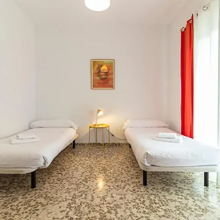 Apartment Allo Plaza Arenal Centro 2 *
