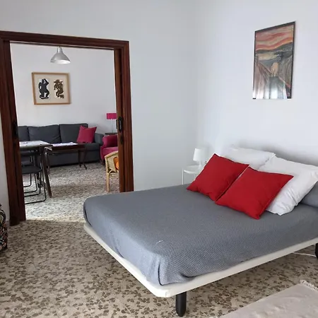Allo Plaza Arenal Centro 2 Apartment *